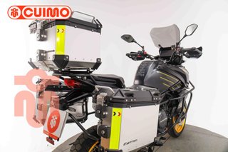 QJ MOTOR SRT 900 SX