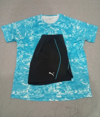 Conjunto deportivo Puma: Camiseta y pantalón corto
