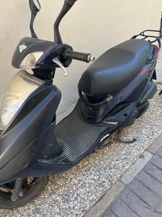 Yamaha Vity Negra