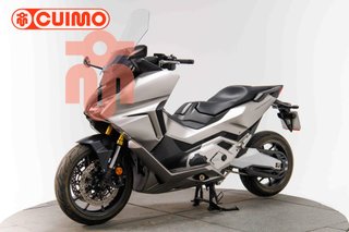 HONDA FORZA 750