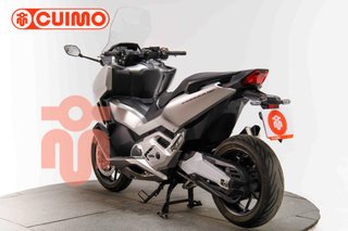 HONDA FORZA 750