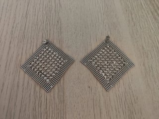 Pendientes rombo plateados
