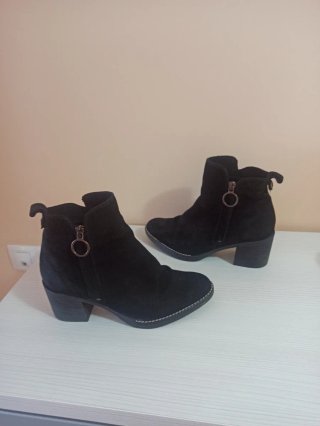Botines negros tacón alto