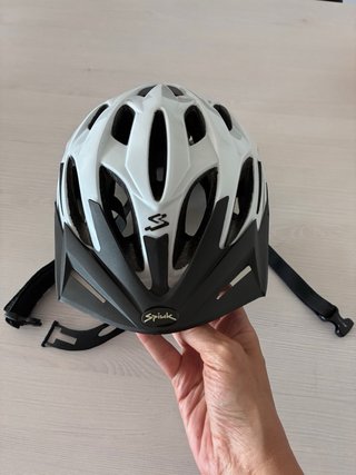 Casco Spiuk y Guantes Dre. Bike