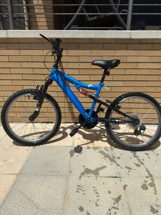 Bicicleta infantil azul 20 pulgadas