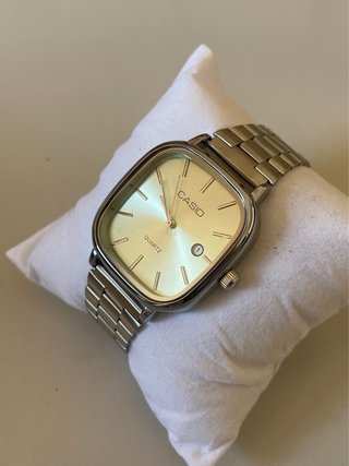 Reloj Casio Vintage Plateado y Verde Menta