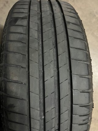 Venderé neumáticos Bridgestone 205/60 R 16 94H