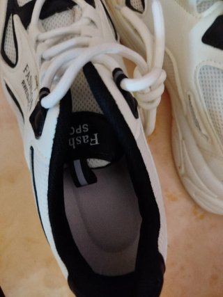Zapatillas Fashion Blancas y Negras