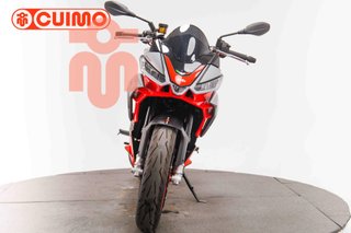 APRILIA TUONO 660