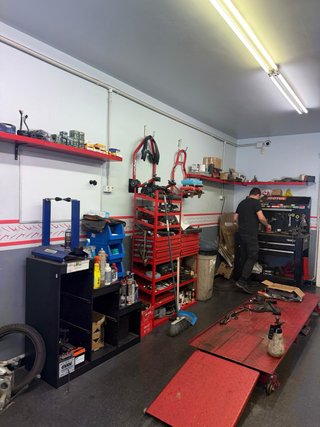 Traspaso de taller de motos en excelente ubicación