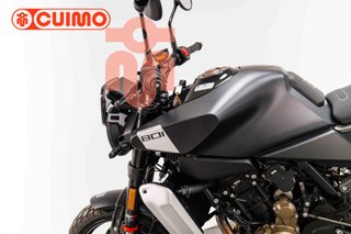 HUSQVARNA SVARTPILEN 801