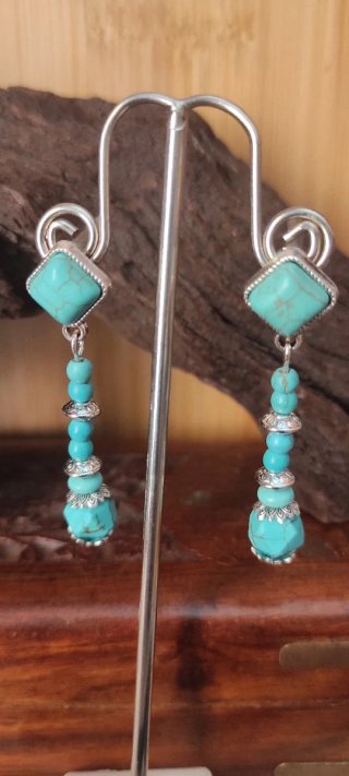 Conjunto Espectacular Collar y Pendientes