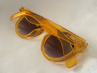 Gafas de sol mujer azules y naranjas