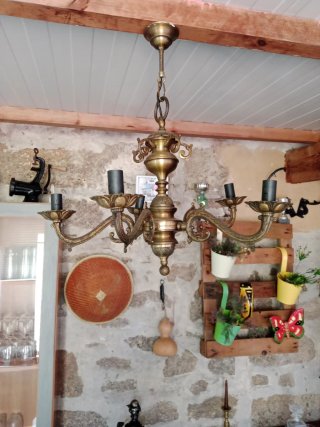 Lámpara de latón estilo vintage