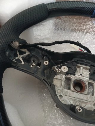 Volante AMG Carbono y Piel