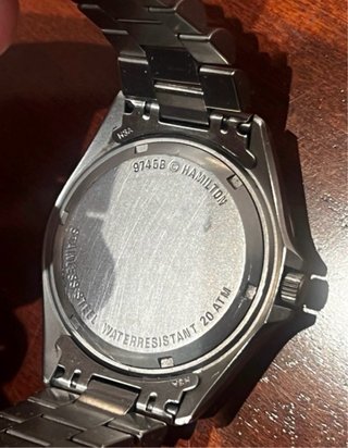 Reloj Hamilton Khaki Quartz 660ft