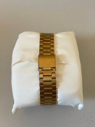 Reloj Casio Vintage Dorado Con Dial Negro