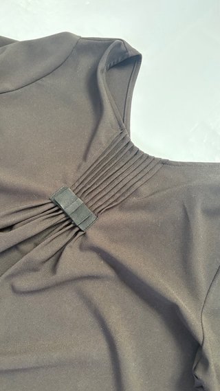 Vestido marrón con encaje negro