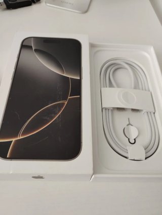 iPhone 16 Pro 256GB Plata