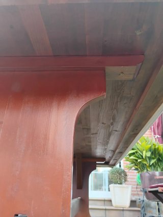 Mesa de madera para jardín