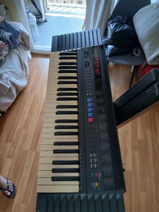 Teclado Yamaha PSR-27