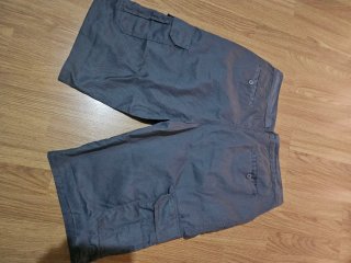 Pantalón corto de trabajo gris