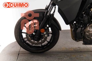 YAMAHA TRACER 7