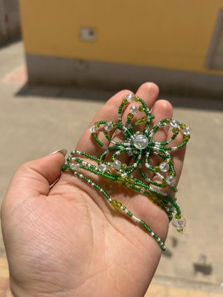 Collar de abalorio flor. Hecho a mano