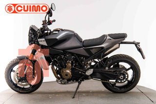 HUSQVARNA SVARTPILEN 801