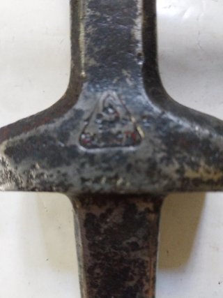MARTILLO Y YUNQUE PARA GUADAÑA.