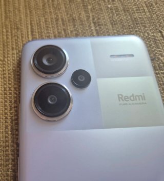 Xiaomi Redmi Note 13 Pro+