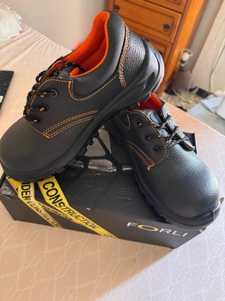 Zapatos FORLI punta de hierro