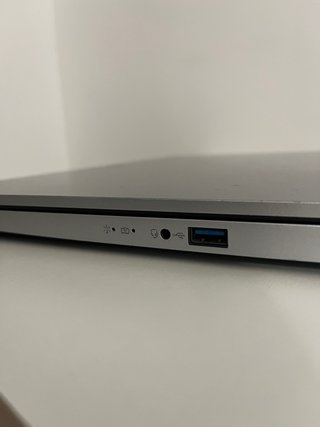 Acer Aspire 3 15 Plata con cargador