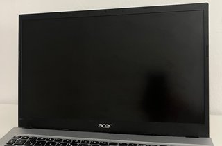 Acer Aspire 3 15 Plata con cargador
