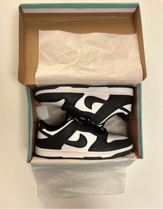 Nike Dunk Low Blanco y Negro