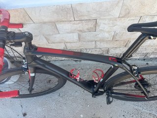 Bicicleta de carretera carbono Escucho ofertas