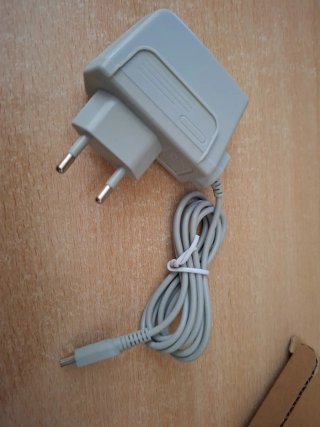 Cargador para Nintendo 3DS/XL/2DS Gris