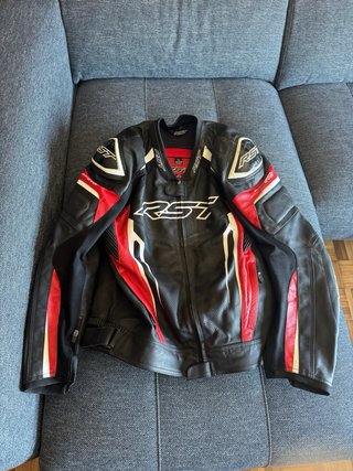 Traje de moto RST cuero negro y rojo