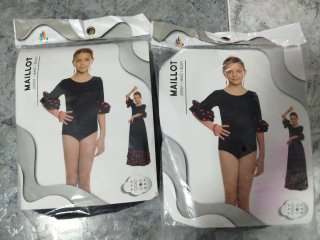 Maillot de ballet negro con volantes