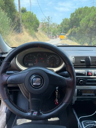 SEAT Leon 2004