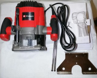 Fresadora Einhell TC-RO 1155 E