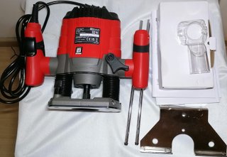 Fresadora Einhell TC-RO 1155 E