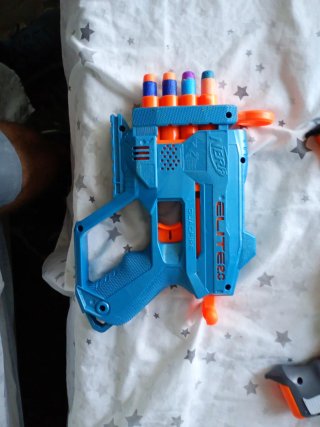 Lote 7 Pistolas Nerf + cargador extra