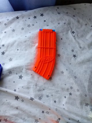 Lote 7 Pistolas Nerf + cargador extra