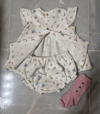Conjunto niña vestido y braguita floral