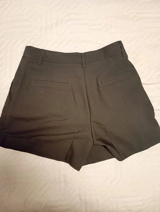 Falda pantalón Stradivarius negra Talla 40