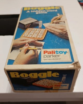 JUEGO DE MESA DE DADOS BOGGLE HIDDEN WORD GAME