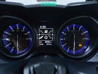 YAMAHA TMAX 560 (SOPORTE + TOP CASE +300&euro;)
