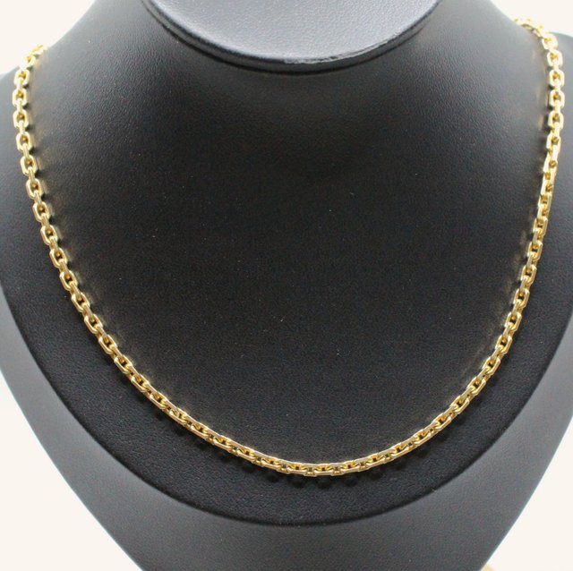 Cadena de oro de 18k. Peso: 17.82 gr.