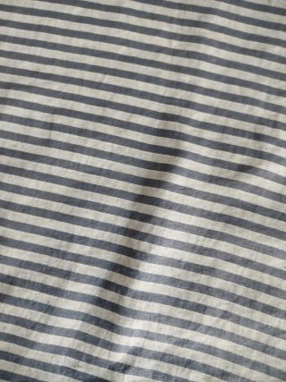 Blusa in lino a righe celeste e blu